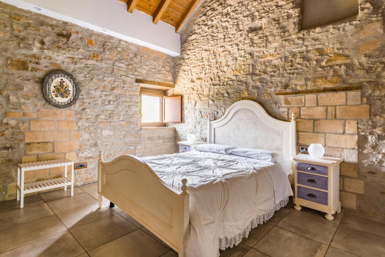 Agriturismo Il Salice Tizzano Val Parma Bagian luar foto
