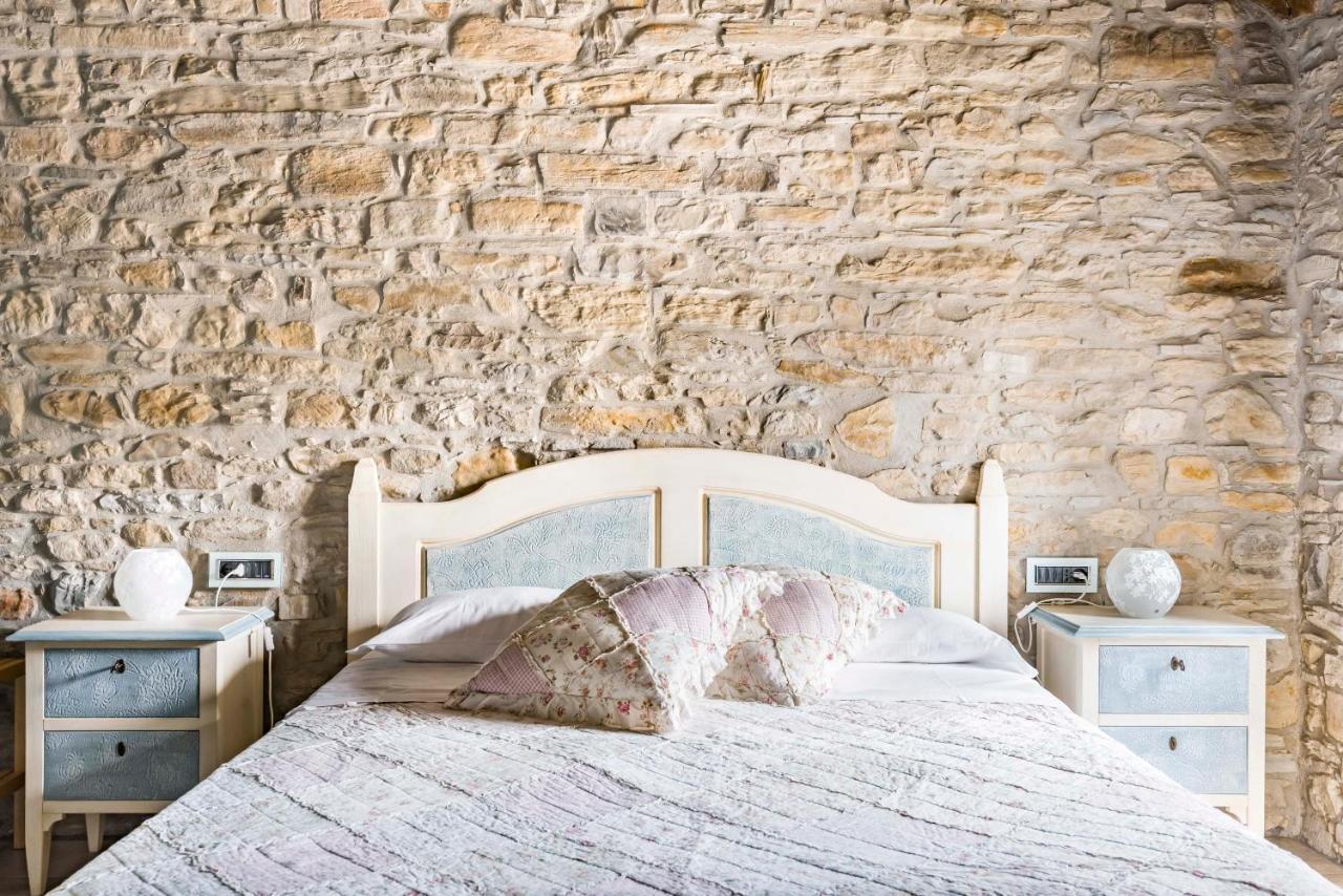 Agriturismo Il Salice Tizzano Val Parma Bagian luar foto