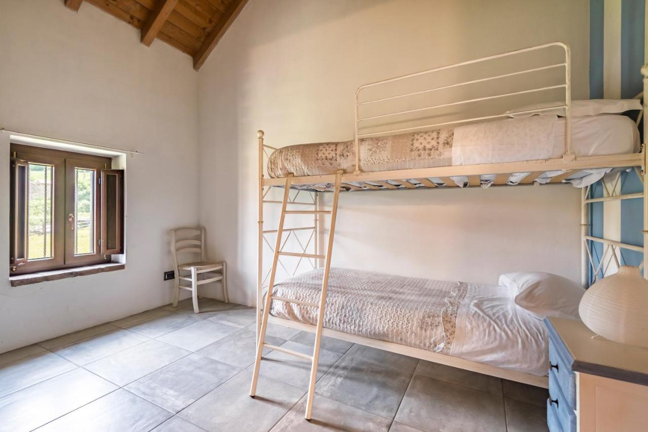 Agriturismo Il Salice Tizzano Val Parma Bagian luar foto