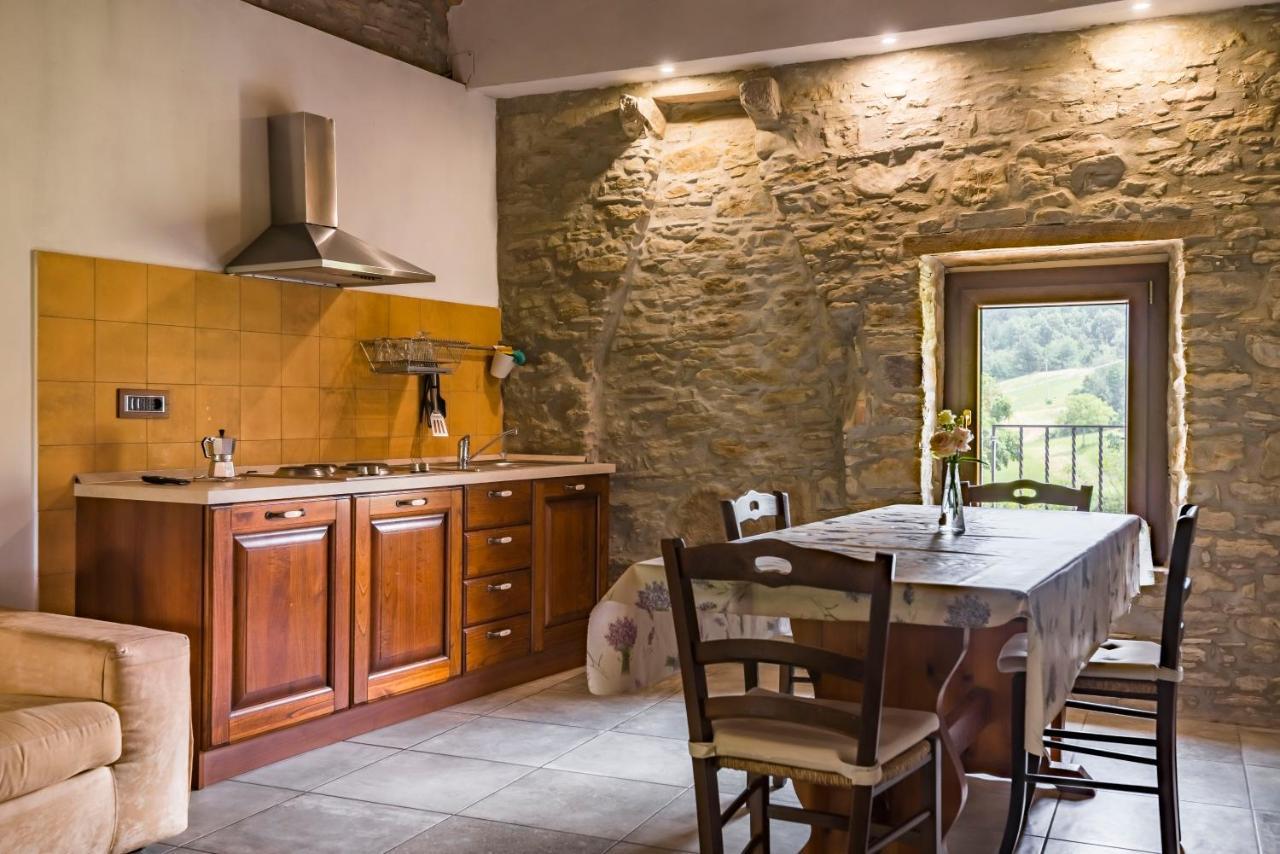 Agriturismo Il Salice Tizzano Val Parma Bagian luar foto