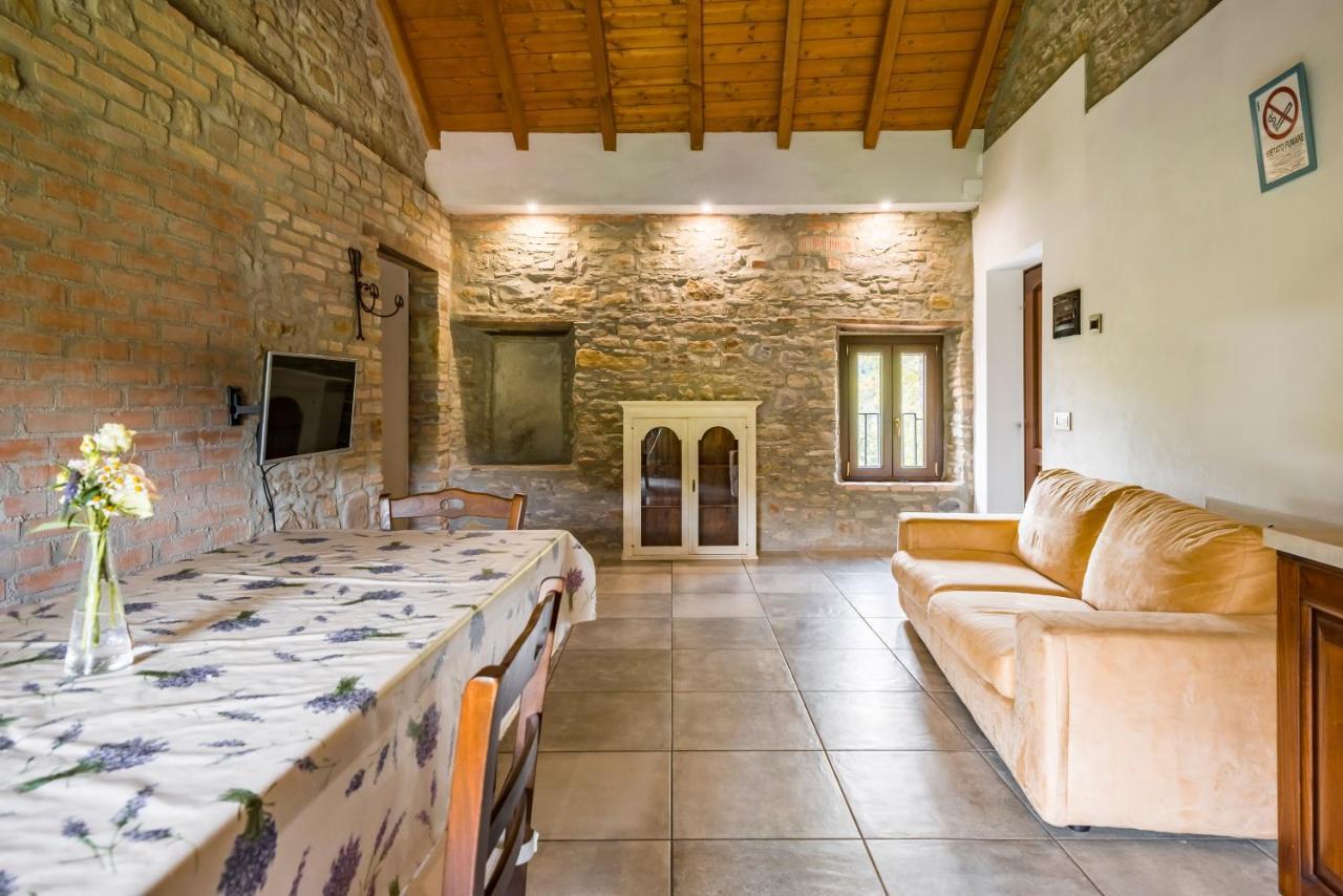 Agriturismo Il Salice Tizzano Val Parma Bagian luar foto