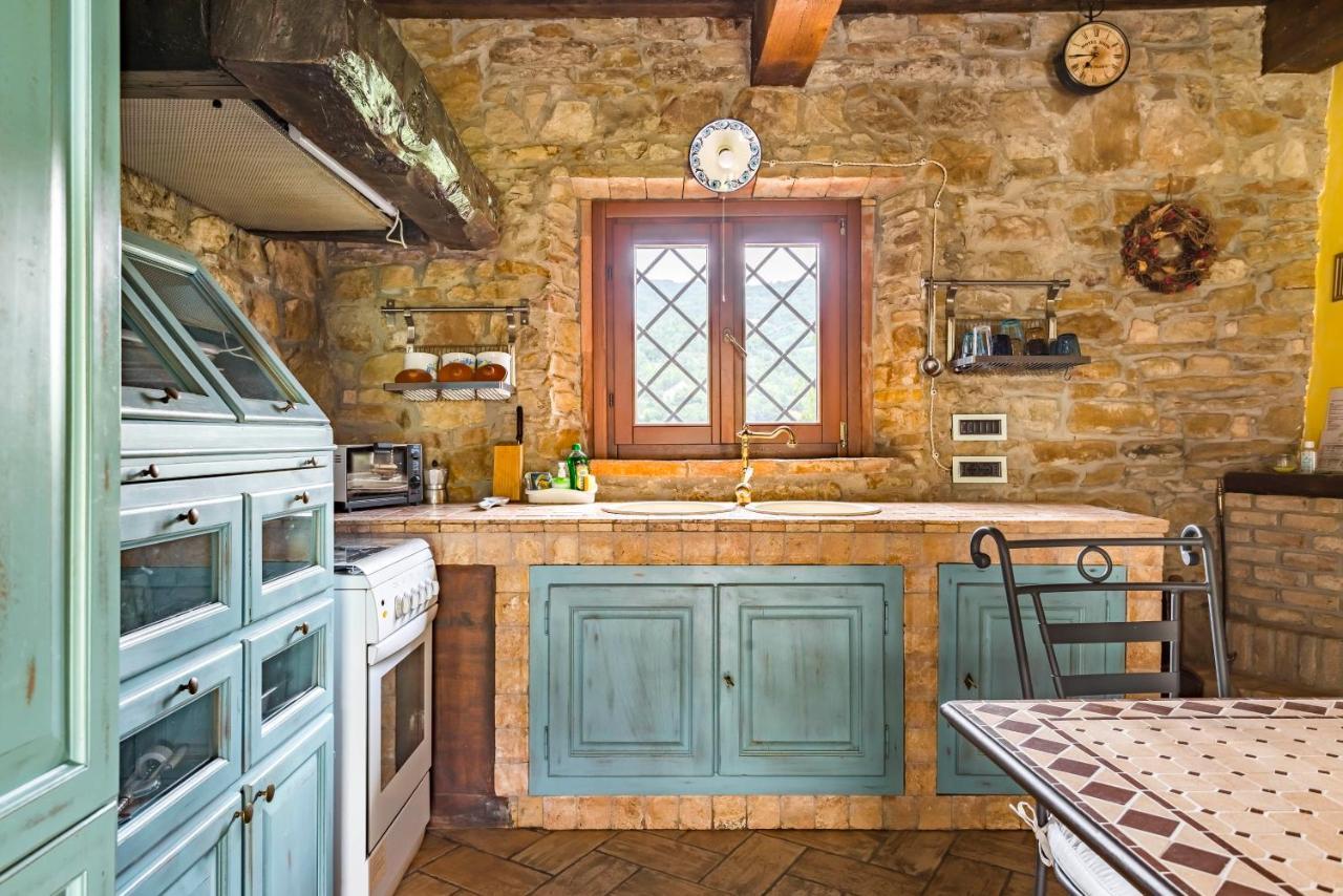 Agriturismo Il Salice Tizzano Val Parma Bagian luar foto