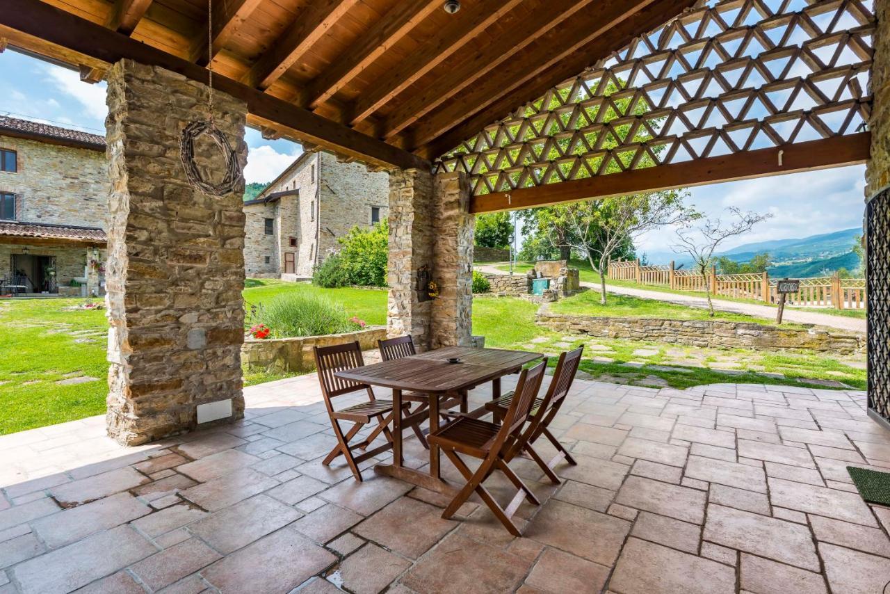 Agriturismo Il Salice Tizzano Val Parma Bagian luar foto