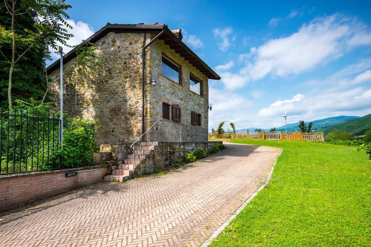 Agriturismo Il Salice Tizzano Val Parma Bagian luar foto