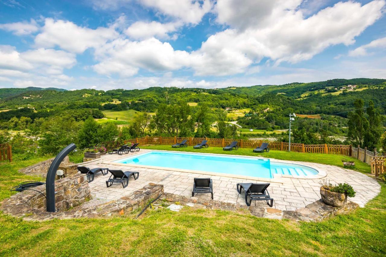 Agriturismo Il Salice Tizzano Val Parma Bagian luar foto