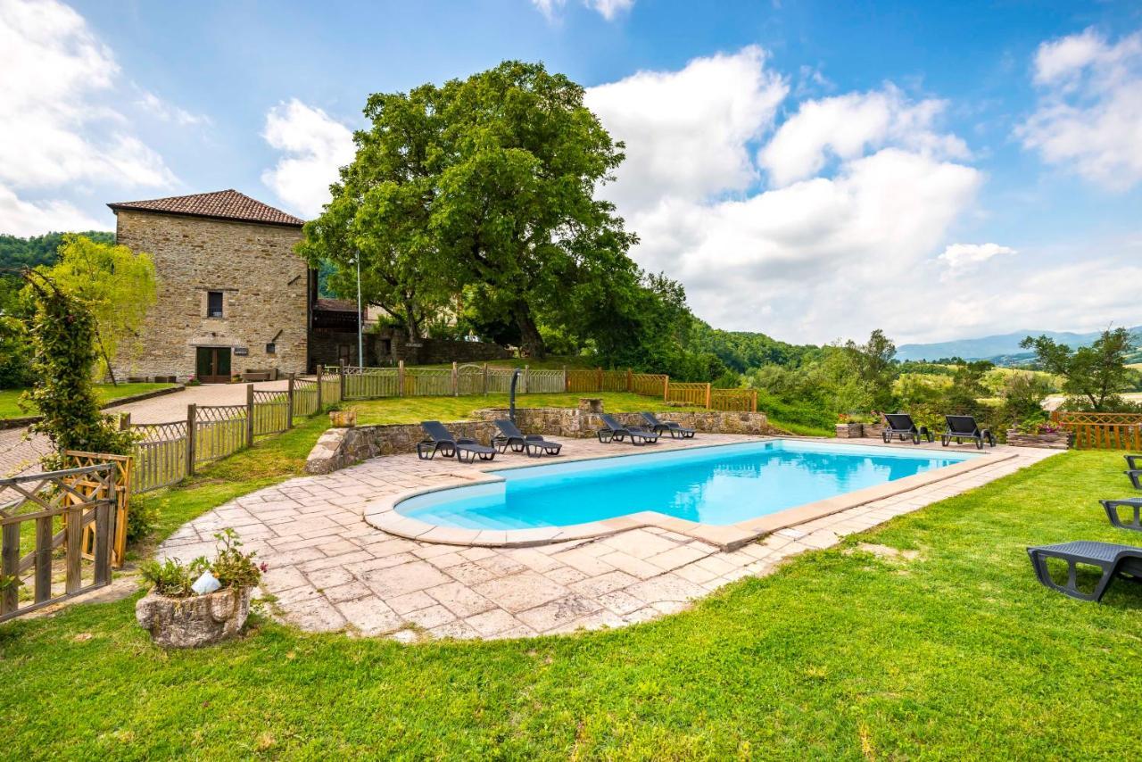 Agriturismo Il Salice Tizzano Val Parma Bagian luar foto